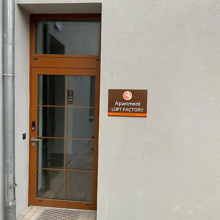 Apartmentsun Loft Factory * Вроцлав